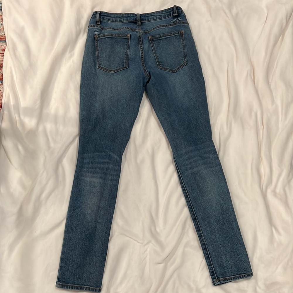 Mid Rise Girlfriend Jeans - Picture 4 of 4